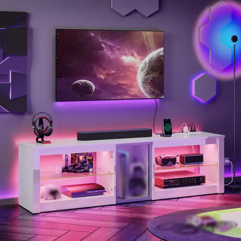 Meuble TV LED de 63 pouces avec station de charge et étagères en verre
