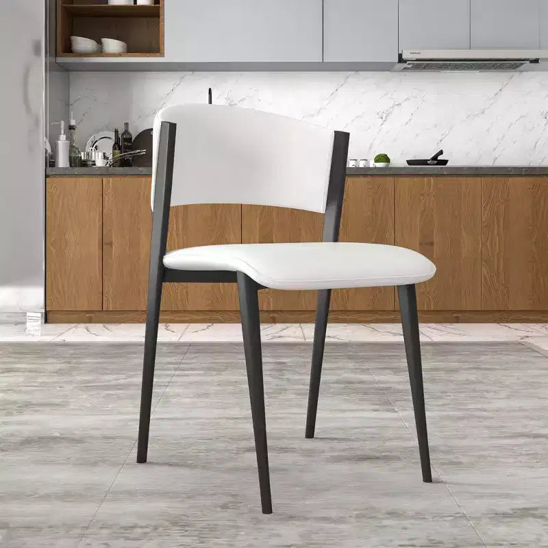 Chaises de salle à manger capitonnées, lot de 2, assise en cuir, piètement et pieds en fer noir, style moderne, pour cuisine, salle à manger ou café