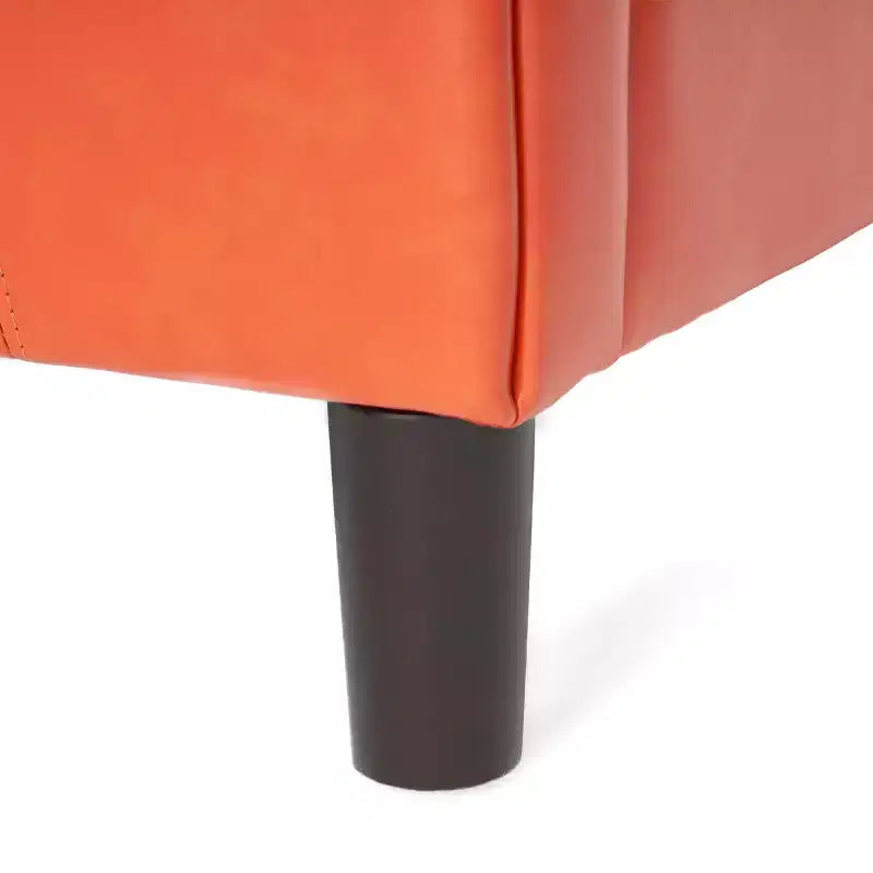 Fauteuil club capitonné de style transitoire en forme de baignoire