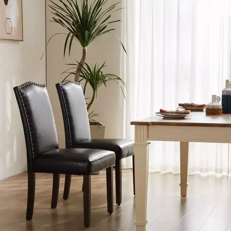 Lot de 2 chaises de salle à manger modernes sans accoudoirs avec revêtement en tissu, bordure cloutée et pieds en bois