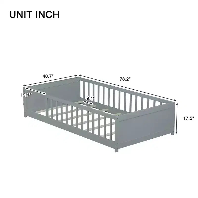 Lit double plateforme avec étagère intégrée, barrières de sécurité et cadre en bois robuste, design compact pour chambre d'enfant